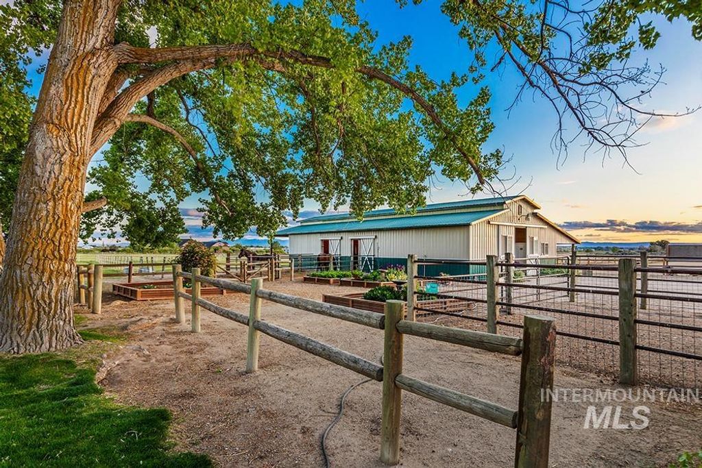 999 N Cow Horse Dr, Kuna, ID 83634 photo 38