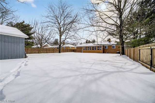 13838 Whitney Road, Strongsville, OH 44136