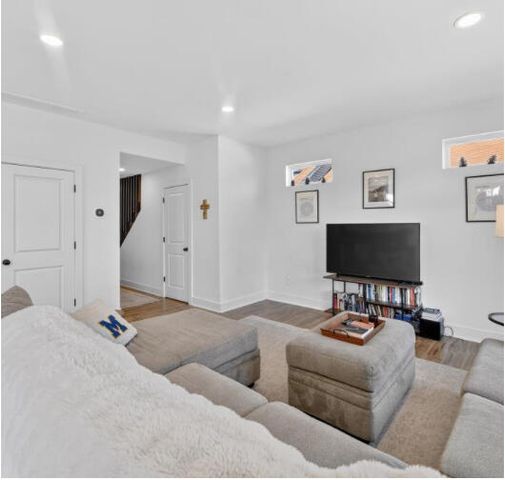 23112 Vassar Avenue, Hazel Park, MI 48030