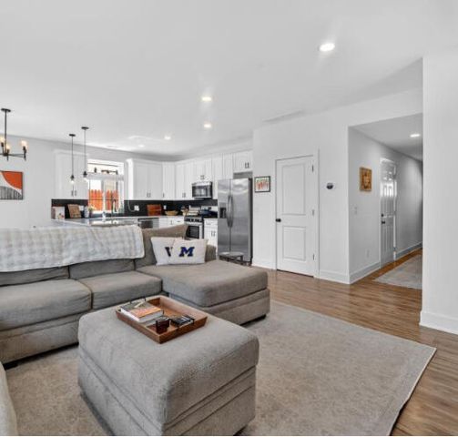 23112 Vassar Avenue, Hazel Park, MI 48030
