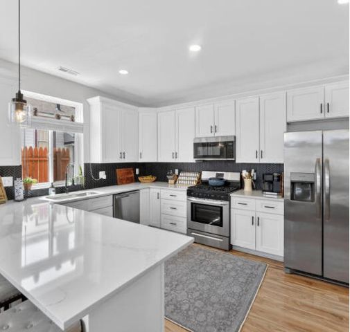 23112 Vassar Avenue, Hazel Park, MI 48030