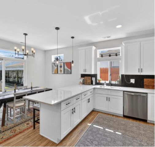 23112 Vassar Avenue, Hazel Park, MI 48030