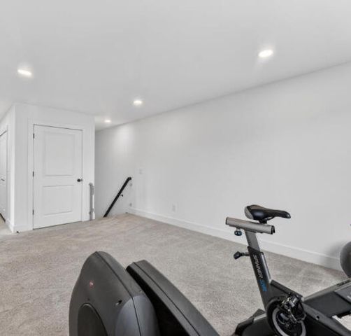 23112 Vassar Avenue, Hazel Park, MI 48030