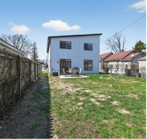 23112 Vassar Avenue, Hazel Park, MI 48030