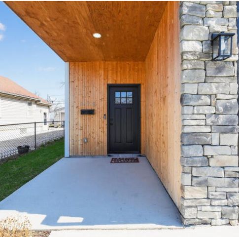 23112 Vassar Avenue, Hazel Park, MI 48030