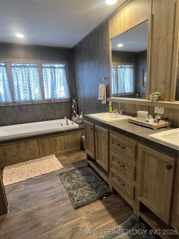 59 Bear Court, Canadian, OK 74425