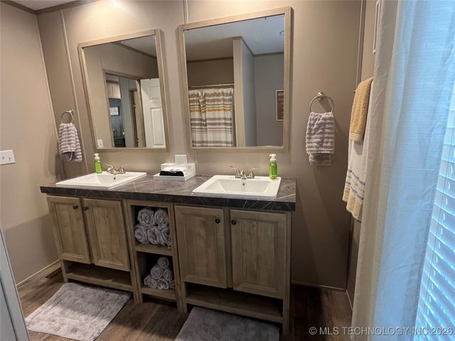 59 Bear Court, Canadian, OK 74425