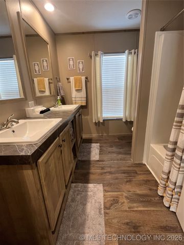 59 Bear Court, Canadian, OK 74425