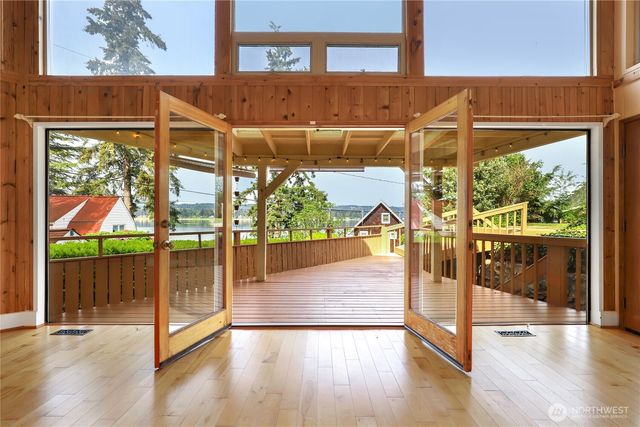 3542 Mathews Drive NW, Bremerton, WA 98312