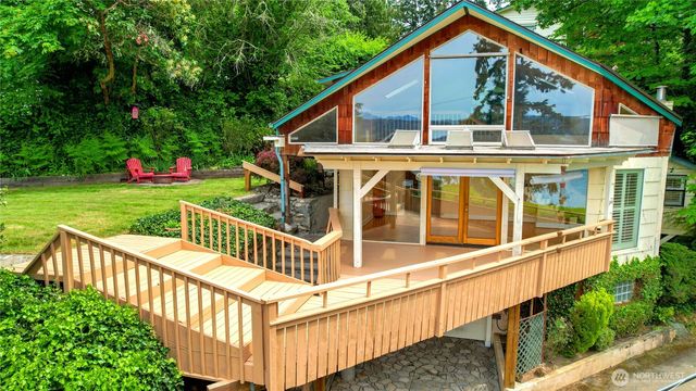 3542 Mathews Drive NW, Bremerton, WA 98312