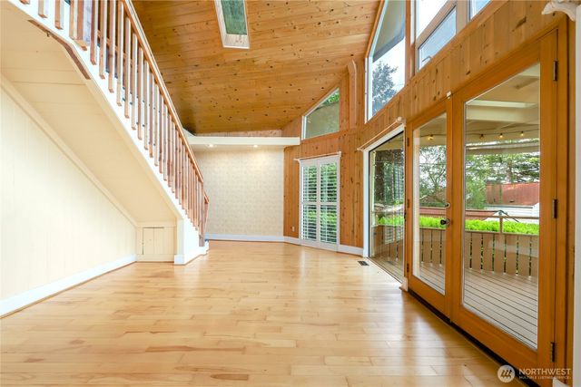 3542 Mathews Drive NW, Bremerton, WA 98312