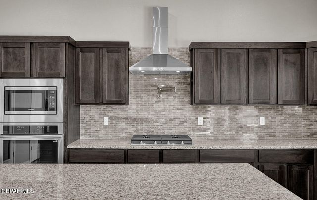 905 GULF STREAMS Avenue, El Paso, TX 79932