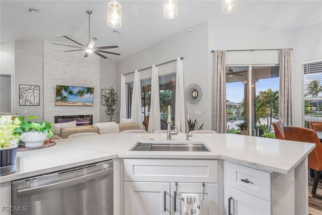 2604 SW 10th AVE, Cape Coral, FL 33914