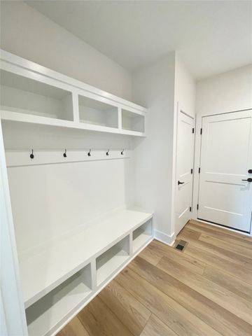 675 NW Georgetown Drive, Waukee, IA 50263