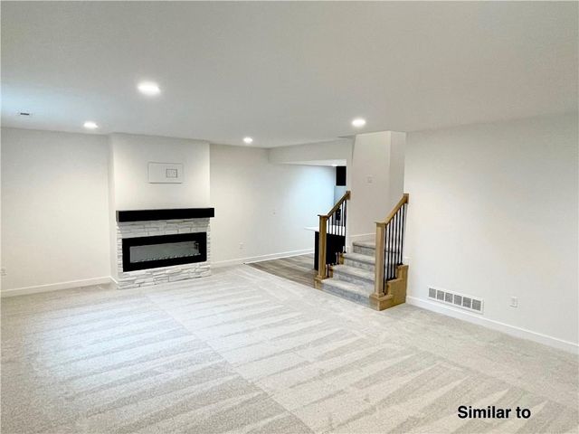 675 NW Georgetown Drive, Waukee, IA 50263