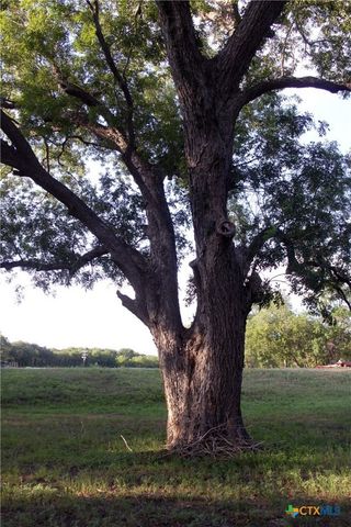 900 Old Lytton Springs Road, Lockhart, TX 78644
