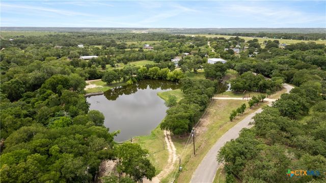 900 Old Lytton Springs Road, Lockhart, TX 78644