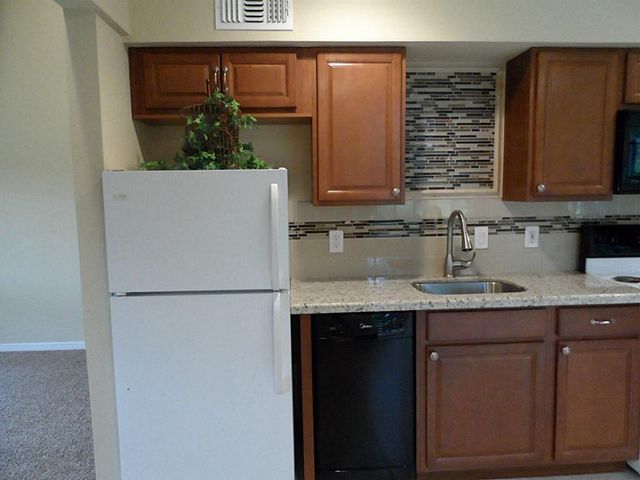 12900 Walden Road 1012 J, Montgomery, TX 77356
