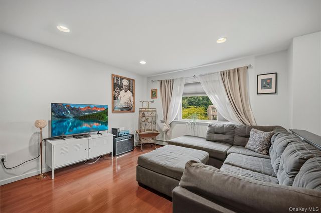 5 Harriet Lane, New City, NY 10956