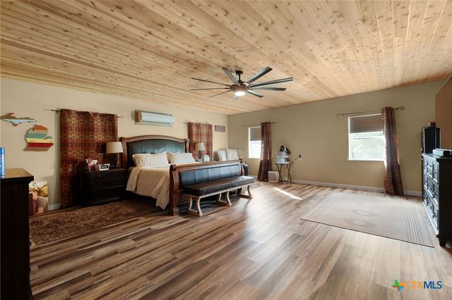 963 Fm 580, Lampasas, TX 76550