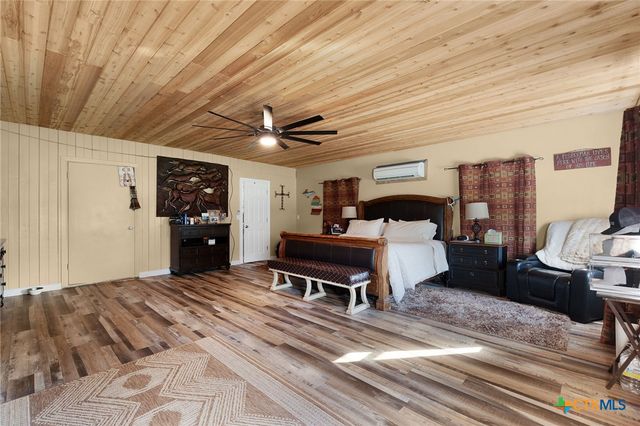963 Fm 580, Lampasas, TX 76550