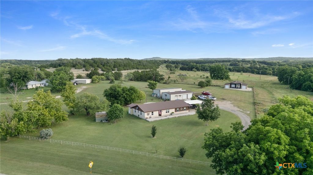 963 Fm 580, Lampasas, TX 76550