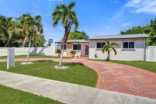20113 SW 118th Ct, Miami, FL 33177