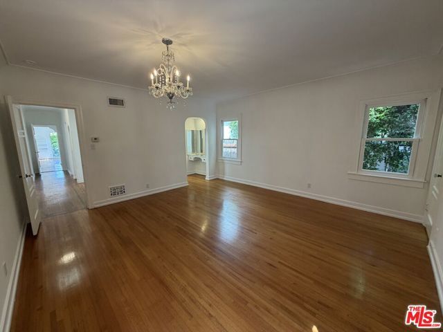 150 N Martel Avenue, Los Angeles, CA 90036