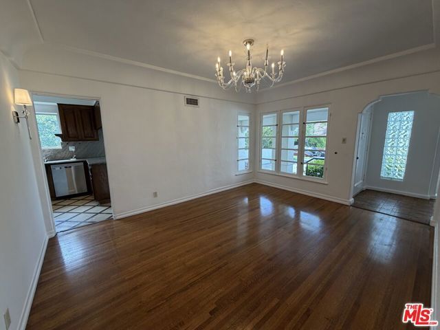 150 N Martel Avenue, Los Angeles, CA 90036