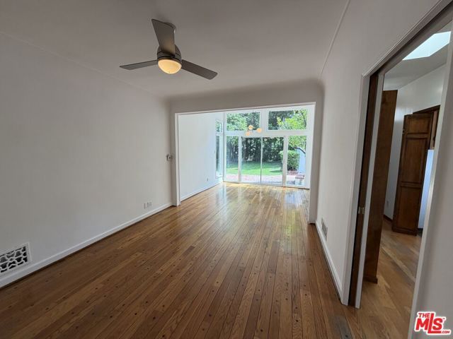 150 N Martel Avenue, Los Angeles, CA 90036