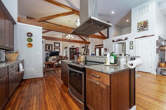 1678 Little Hickman Road, Nicholasville, KY 40356