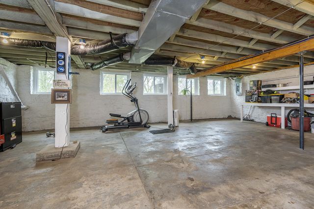 1678 Little Hickman Road, Nicholasville, KY 40356