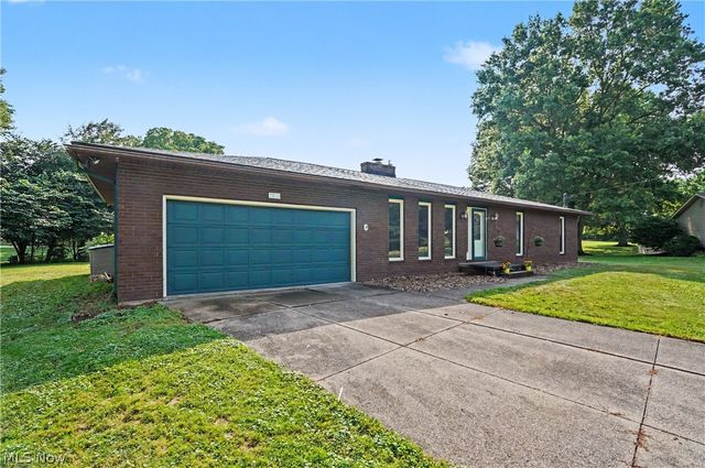 5818 Starview Circle, Clinton, OH 44216