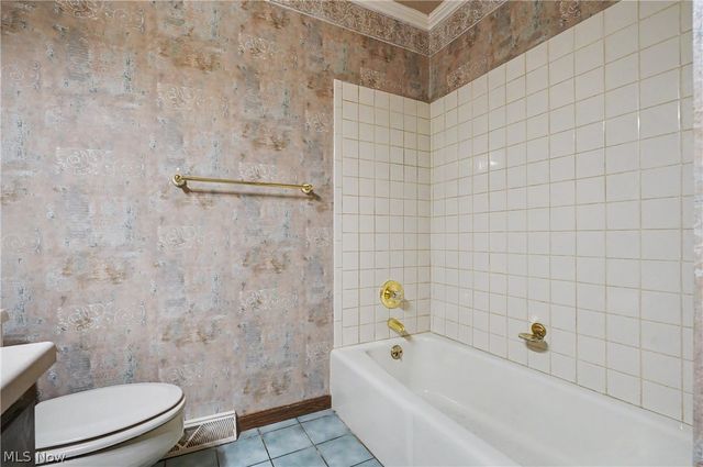5818 Starview Circle, Clinton, OH 44216
