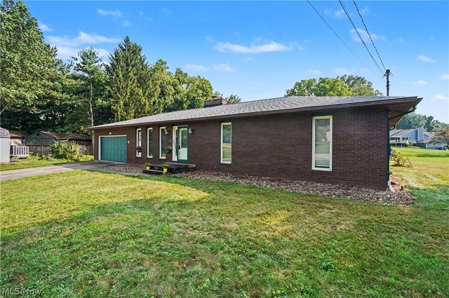 5818 Starview Circle, Clinton, OH 44216