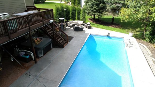 21157 Ridgewood Trail, Lakeville, MN 55044