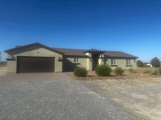 2101 East Dandelion Street, Pahrump, NV 89048