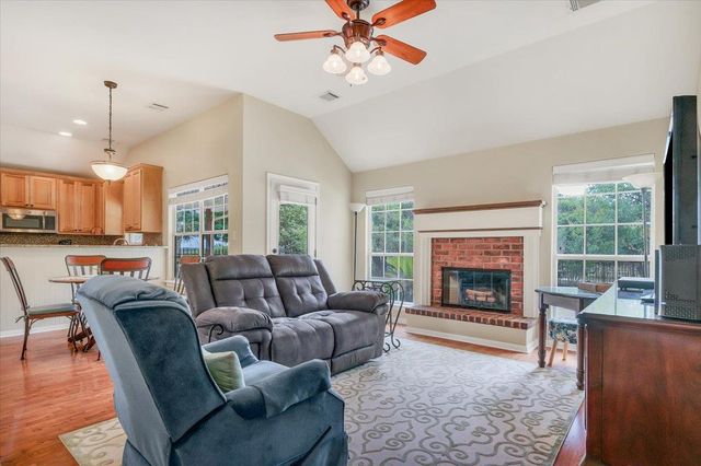 18609 Venture DR, Point Venture, TX 78645