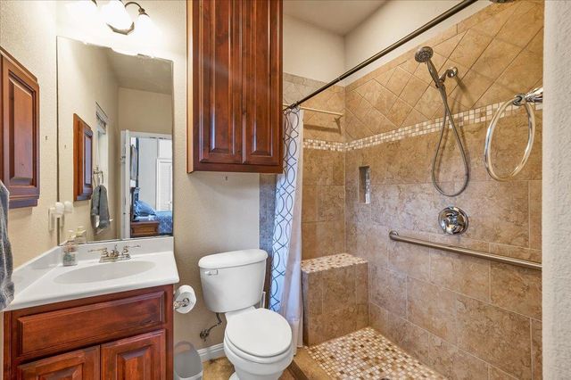 18609 Venture DR, Point Venture, TX 78645