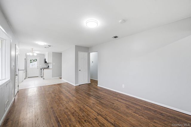 40 Cypress Street, Central Islip, NY 11722