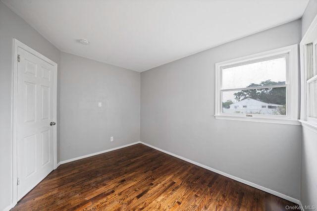 40 Cypress Street, Central Islip, NY 11722