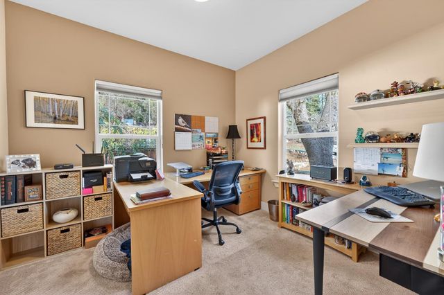 11083 Alta Sierra Dr, Grass Valley, CA 95949