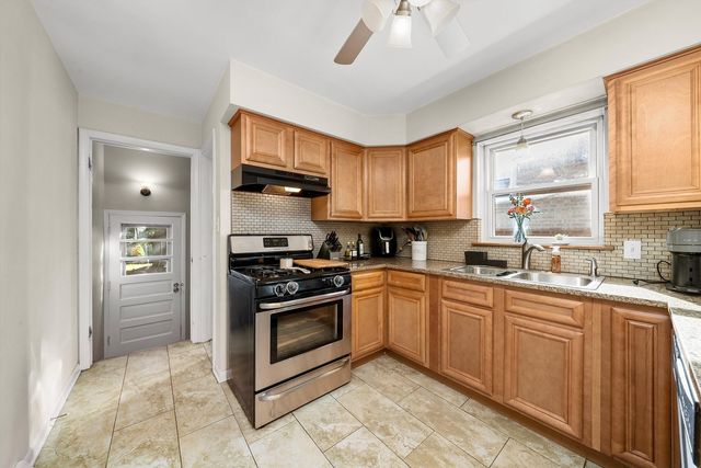 10429 S Keeler Avenue, Oak Lawn, IL 60453