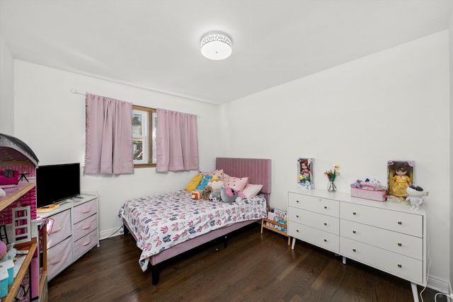 10429 S Keeler Avenue, Oak Lawn, IL 60453