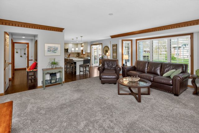 12995 Hickory Court, Clive, IA 50325