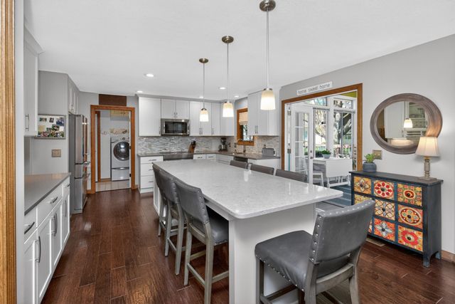 12995 Hickory Court, Clive, IA 50325