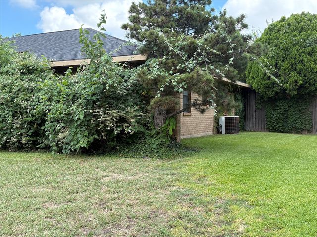 2730 Cladius Drive, Grand Prairie, TX 75052