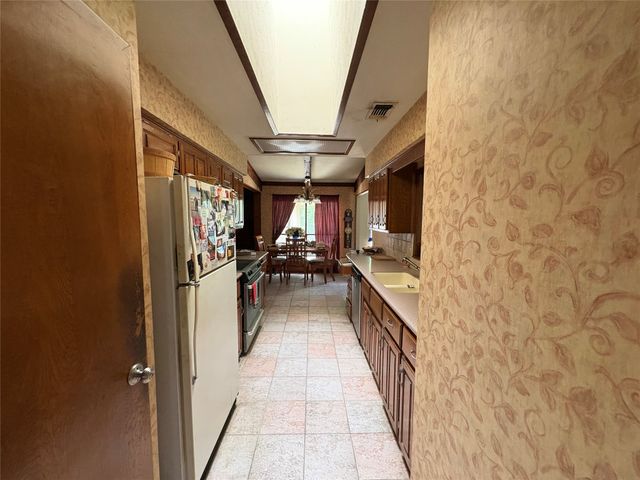 2730 Cladius Drive, Grand Prairie, TX 75052