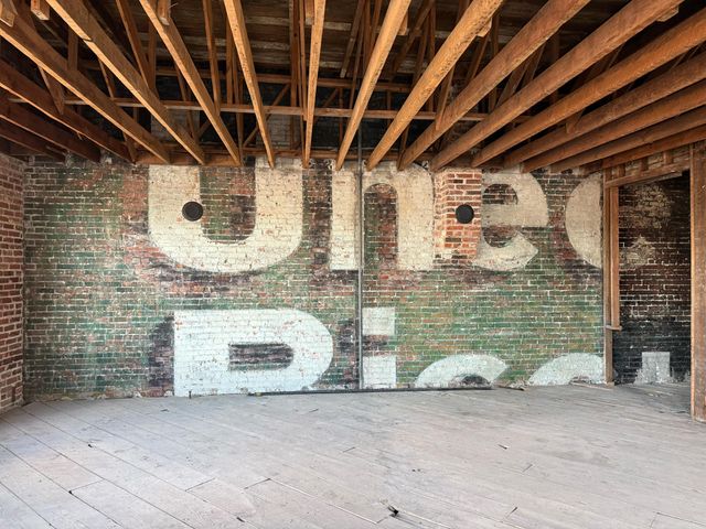 120 S Main Street, Joplin, MO 64801