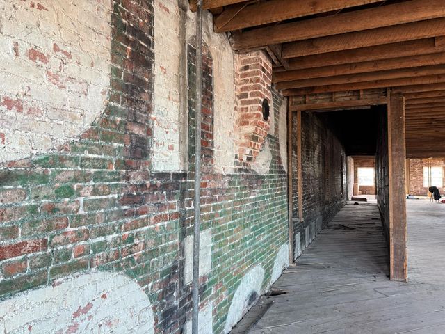 120 S Main Street, Joplin, MO 64801